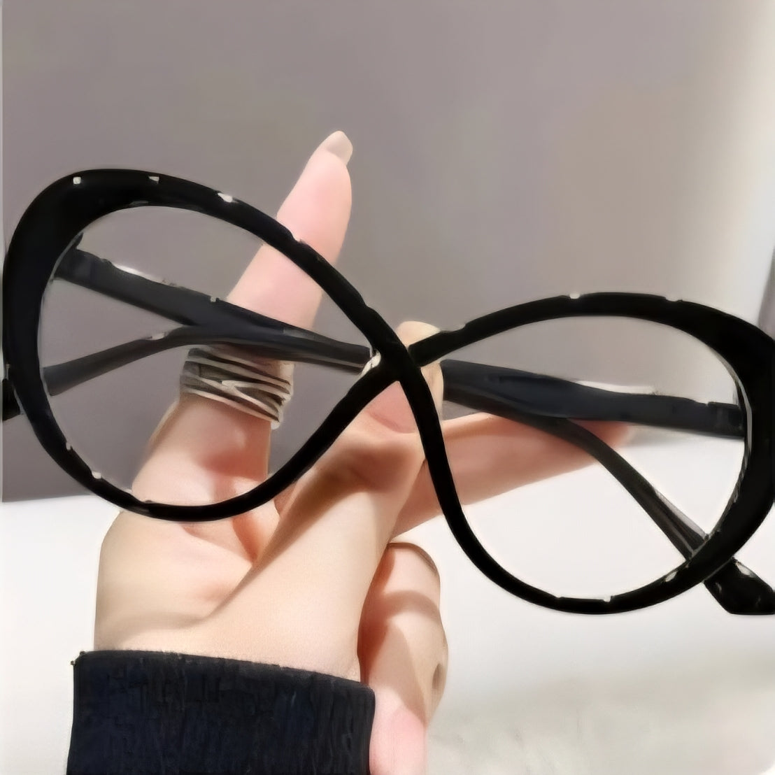 Around And Round Glasses **Not Prescription