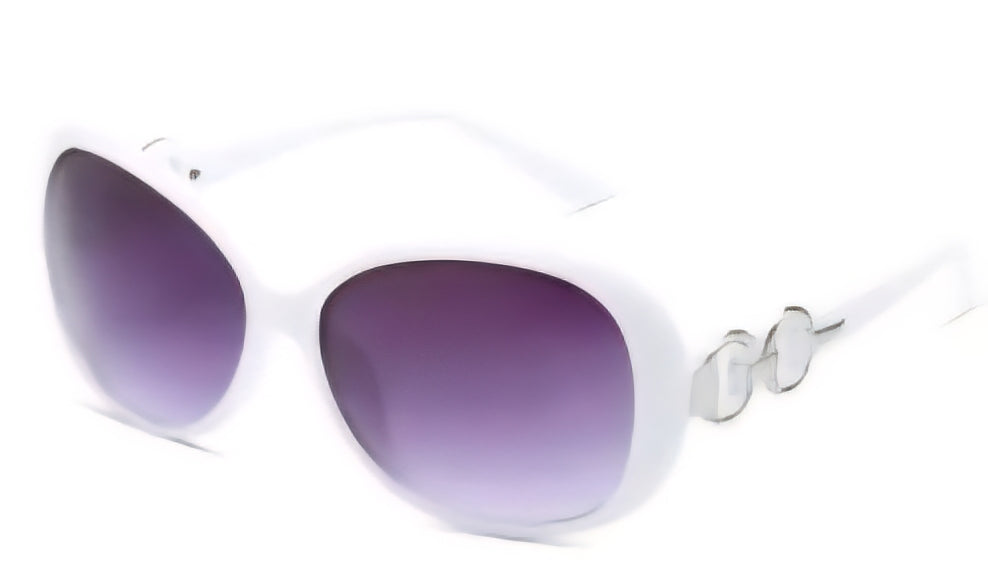Slightly Oval Shaped Sunglasses
