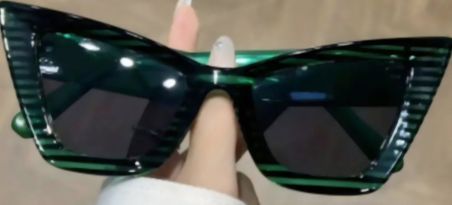 Pointed Tip Sunglasses
