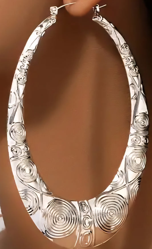 Oval Pattern Hoop Earrings