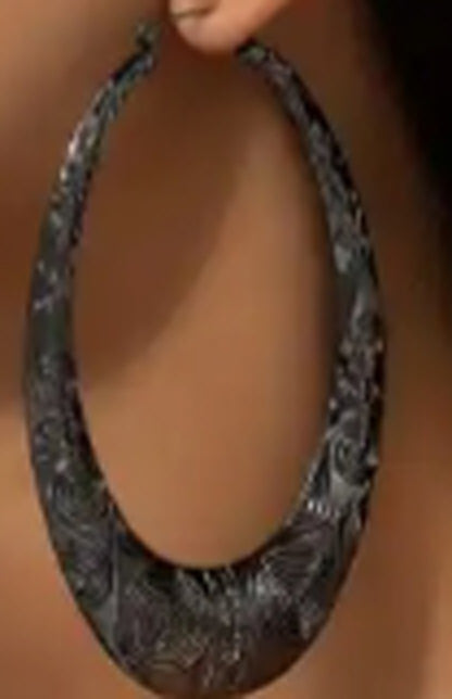 Oval Pattern Hoop Earrings