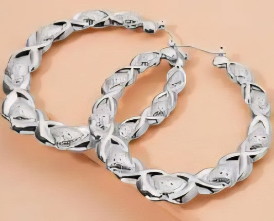 Exquisite and Smooth Embossed Carved Patterns