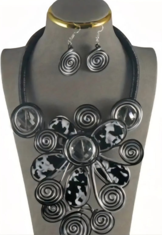 Flower and Spiral Necklace Set
