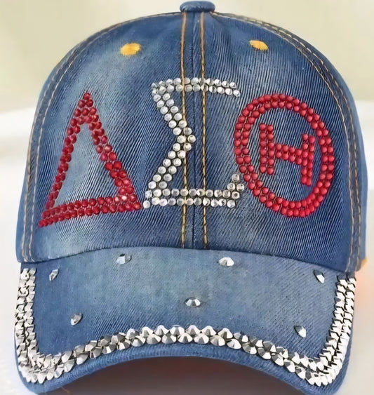 DELTA Love Hat